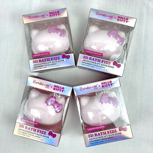Hello Kitty Bath Bombs The Creme Shop Strawberry Cocoa Set of 4 New 3D Bath Fizz - Picture 1 of 5